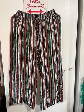 Lady’s Striped pants - Multicolor with pockets